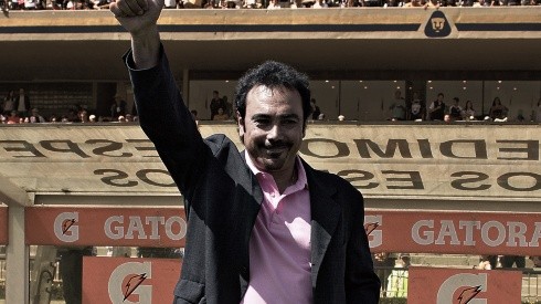 Hugo Sánchez habría tomado fuerza para ser el nuevo DT de Cruz Azul.