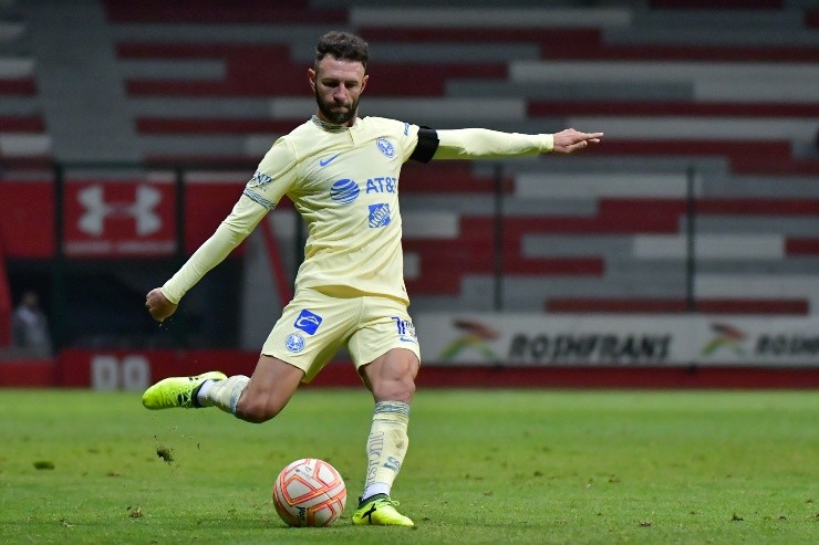 Layún demostró que todavía mantiene su buen pie (Imago 7)