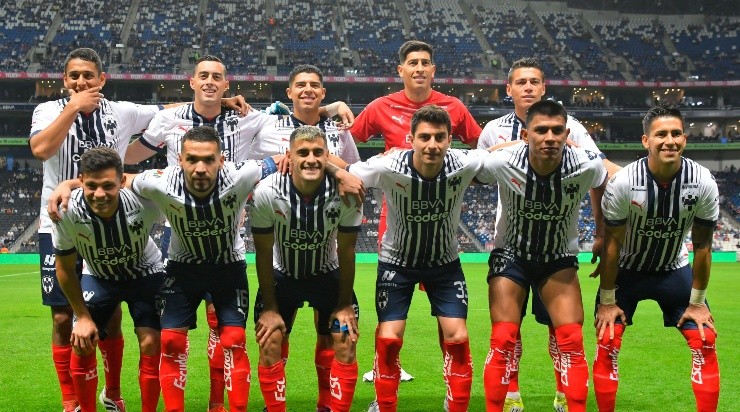 Así estaba la grada cuando posó Rayados. (Imago 7)