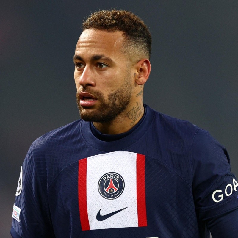 La crisis en el PSG sigue, mientras Neymar juega póker