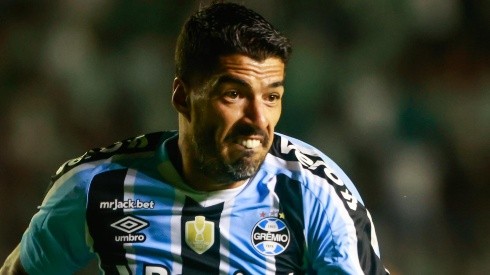 Luiz Erbes/AGIF - Suárez no Grêmio.