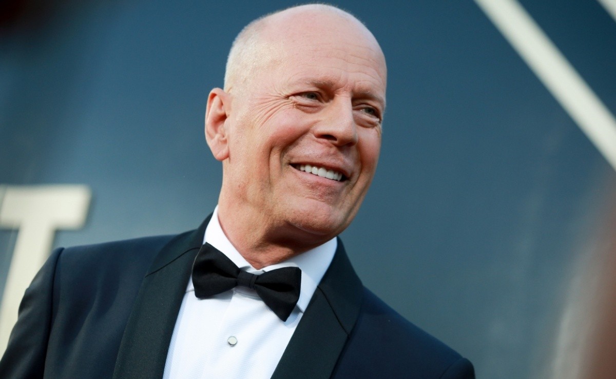 Esposa de Bruce Willis faz desabafo sobre doença do ator Alguns não aceitam ficar parados