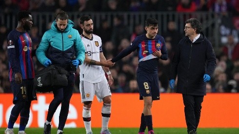 Pedri abandonó el campo ante Manchester United.