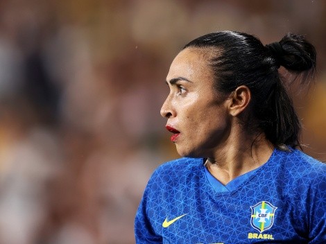 Marta ‘rouba a cena’ na Seleção Brasileira Feminina após grave lesão