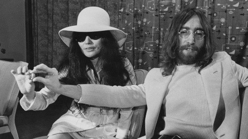 Yoko Ono y John Lennon se conocieron en 1966 y fueron inseparables durante 14 años