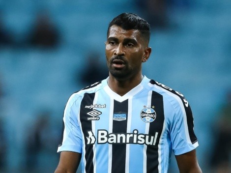 "Jogador ruim, horroroso!"; Torcida se revolta com Thiago Santos +3 após empate do Grêmio