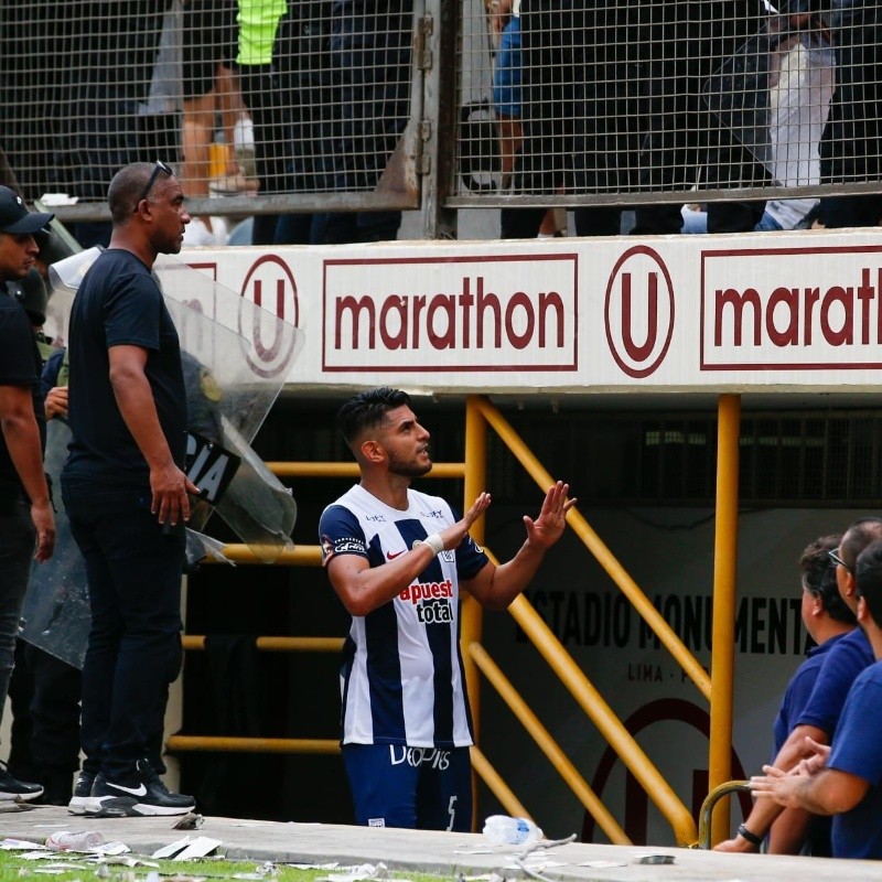 Carlos Zambrano expulsado en Universitario vs Alianza Lima VIDEO