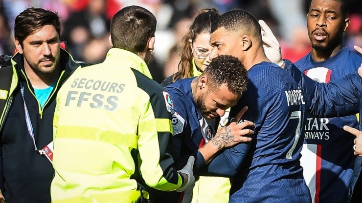 Neymar, lesionado ante Lille.