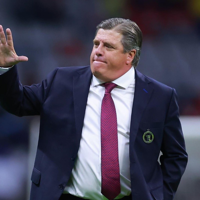 Miguel Herrera se confundió y fue hacia el vestidor del América