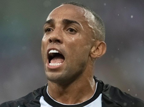 Botafogo atualiza situação de Carlos Alberto, Marçal e agita torcedores
