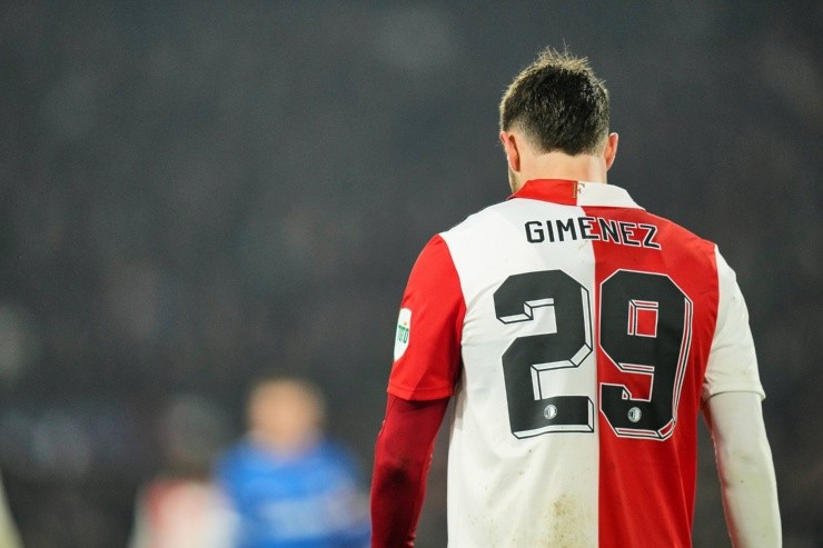 Santi Giménez ya registra diez goles con la camiseta del Feyenoord (IMAGO)
