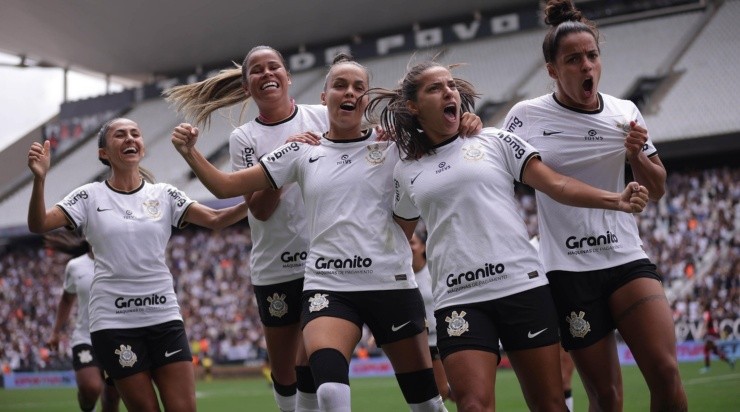 Foto: Ettore Chiereguini/AGIF - Corinthians conquistou a Supercopa do Brasil