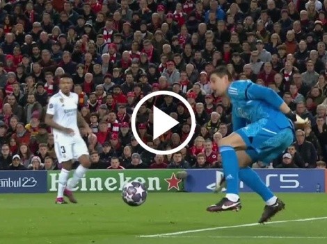 VIDEO | El ESCANDALOSO error de Courtois para entregarle el gol EN BANDEJA a Salah