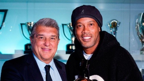 Joan Laporta con Ronaldinho.