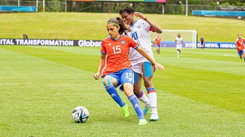 Chile enfrenta a Haití por el repechaje de la Copa del Mundo Femenina.