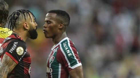 Foto: Thiago Ribeiro/AGIF - Gabigol jogador do Flamengo e Jhon Arias jogador do Fluminense