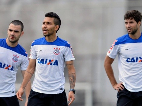 Campeão brasileiro no Corinthians fica pronto para ser reforço do Cruzeiro