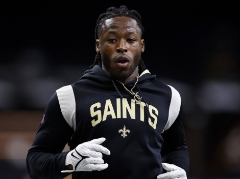 Video: Saints RB Alvin Kamara gets caught punching a person and admits it afterwards