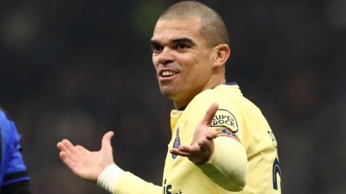 Pepe, esta vez, se quejó porque Lautaro Martínez no fue expulsado en el Inter vs. Porto.