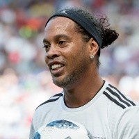 Ronaldinho returns to soccer as a star player for Porcinos FC in the Kings League
