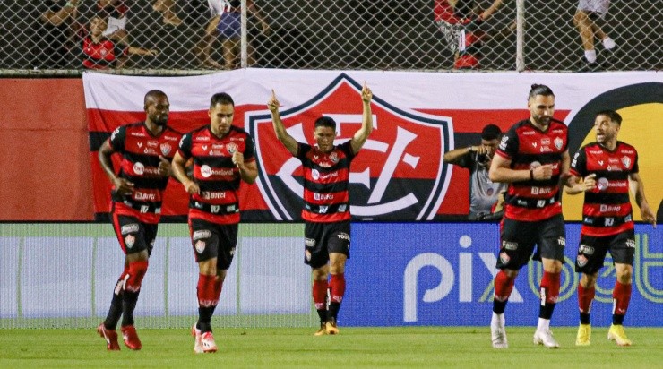 Foto: Renan Oliveira/AGIF - Osvaldo abriu o placar logo aos dois minutos de jogo.