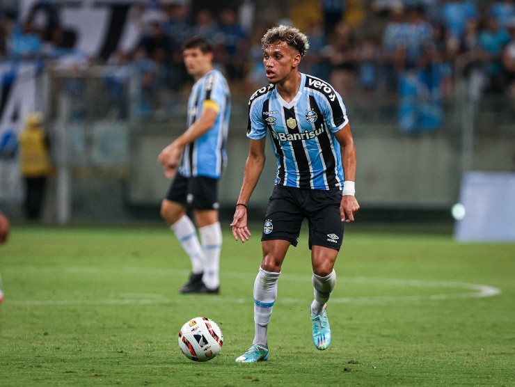 Maxi Franzoi/AGIF - Bitello atuando com a camisa do Grêmio