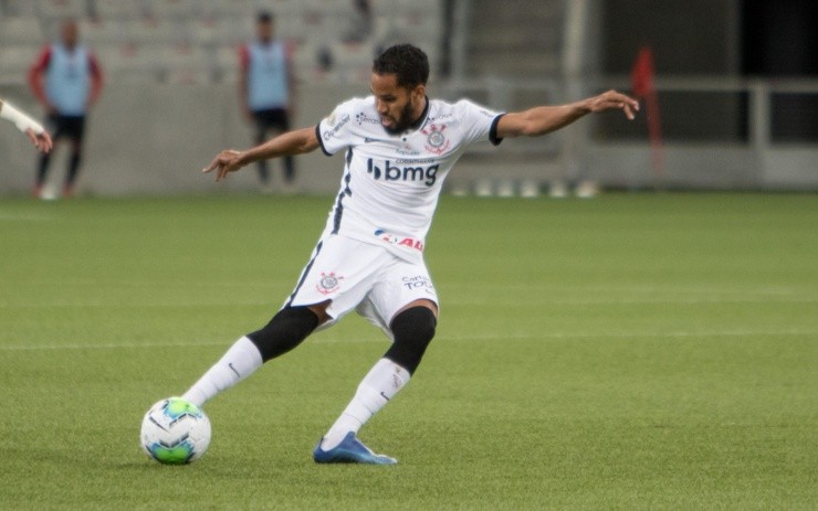 Robson Mafra/AGIF - Everaldo atuando pelo Corinthians em 2020