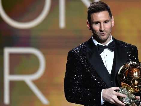 How many individual awards does Lionel Messi have? List by years and age