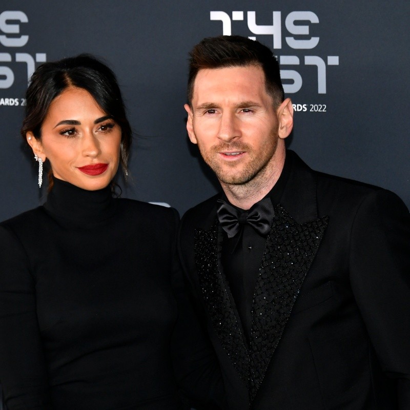 ¡La rompió toda! El look de Messi en su entrada a la gala "The Best"