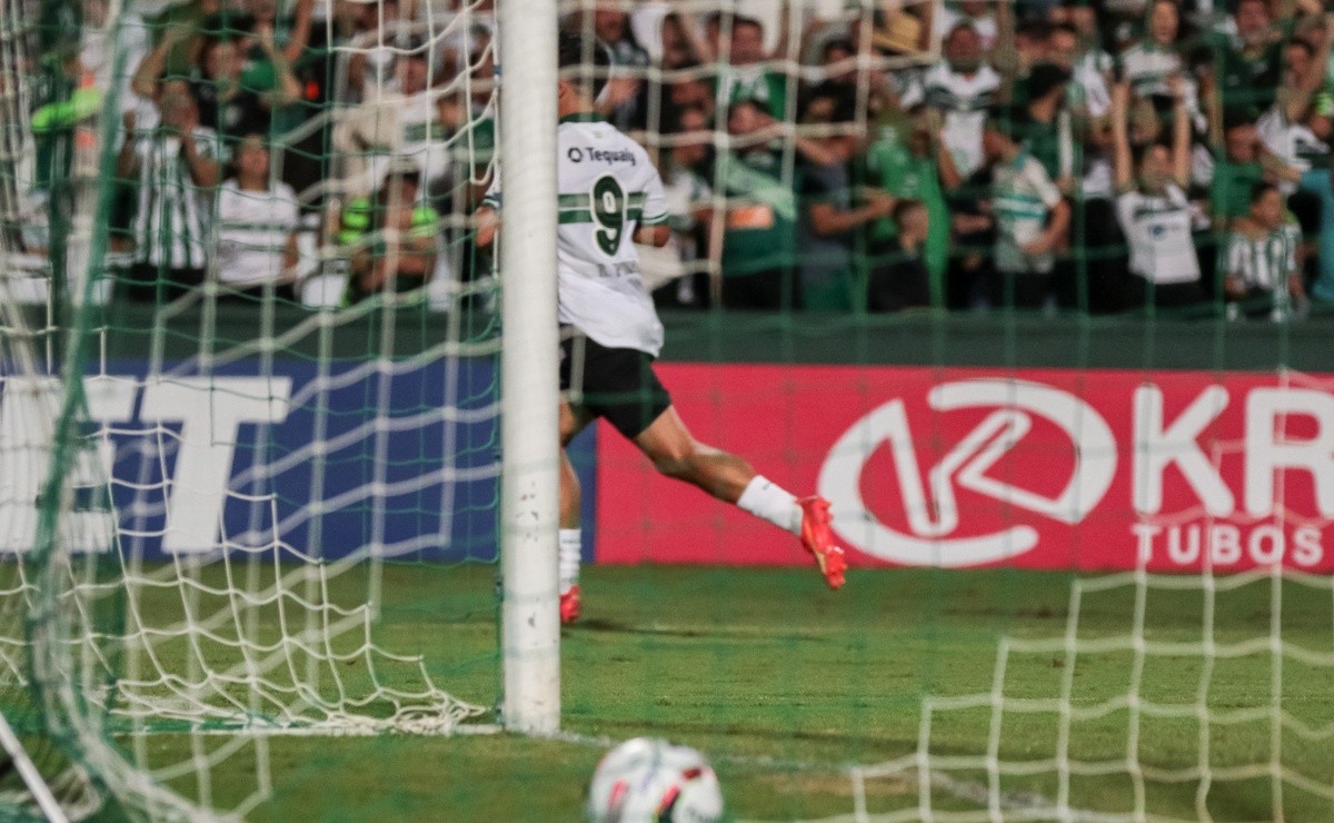 Grêmio e Palmeiras são times com mais jogos sem sofrer gol no ano; veja  ranking com times da Série A, espião estatístico