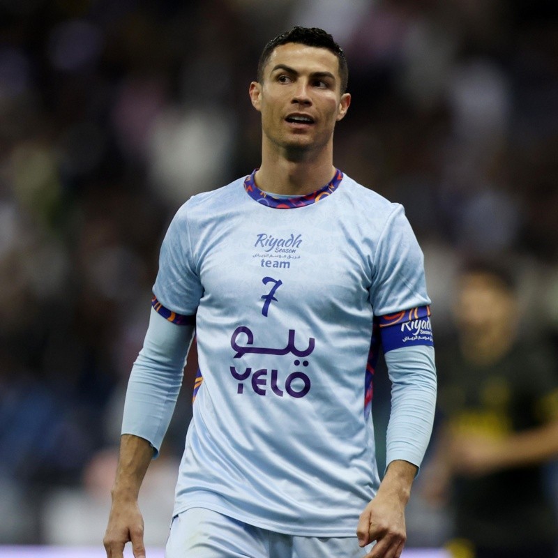 Quiso hacer la dieta de Cristiano Ronaldo y casi se muere sobre el campo de juego