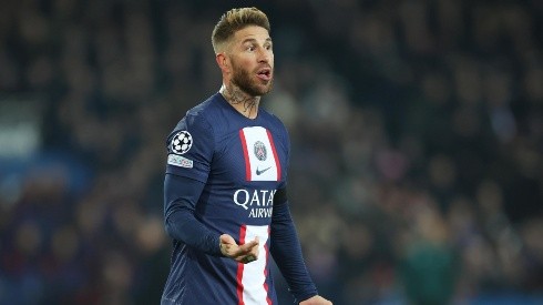 Sergio Ramos en acción con PSG.