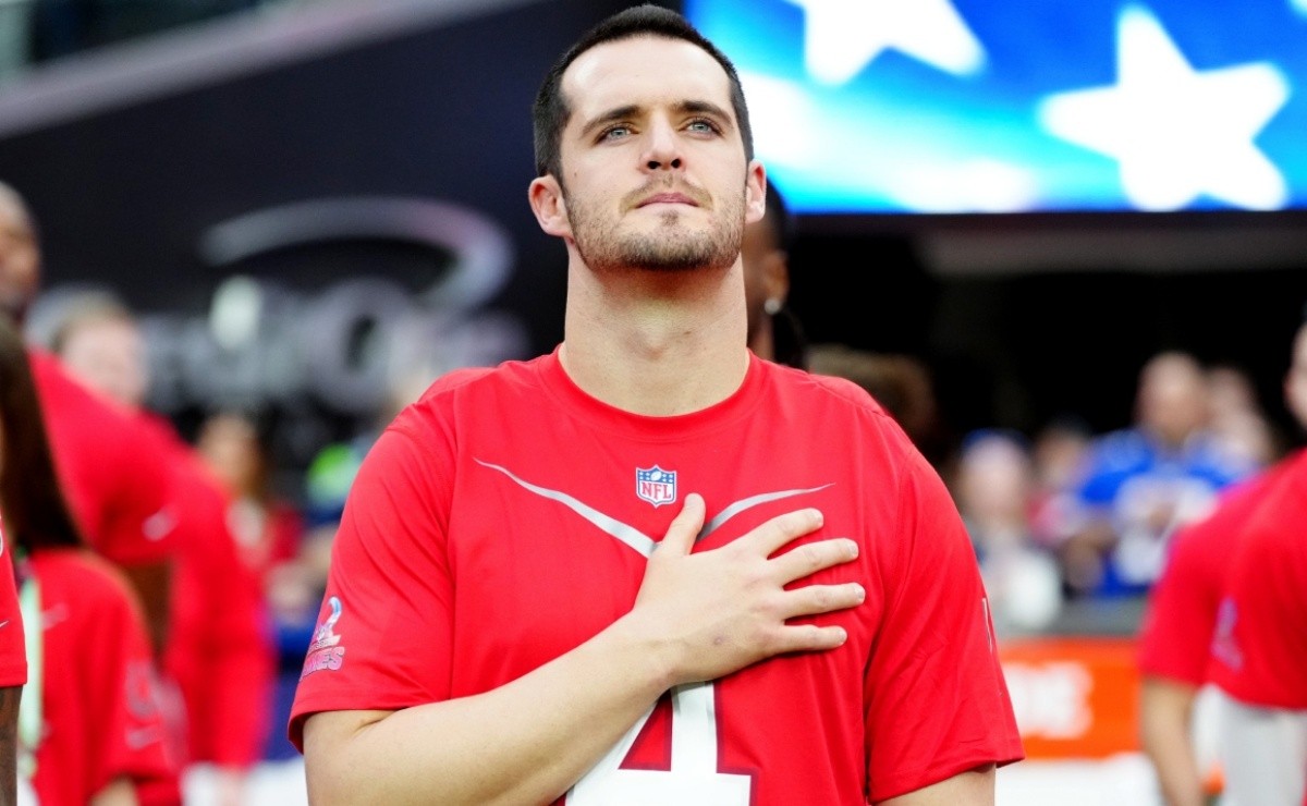 Jets' Robert Saleh gushes over NFL free agent Derek Carr