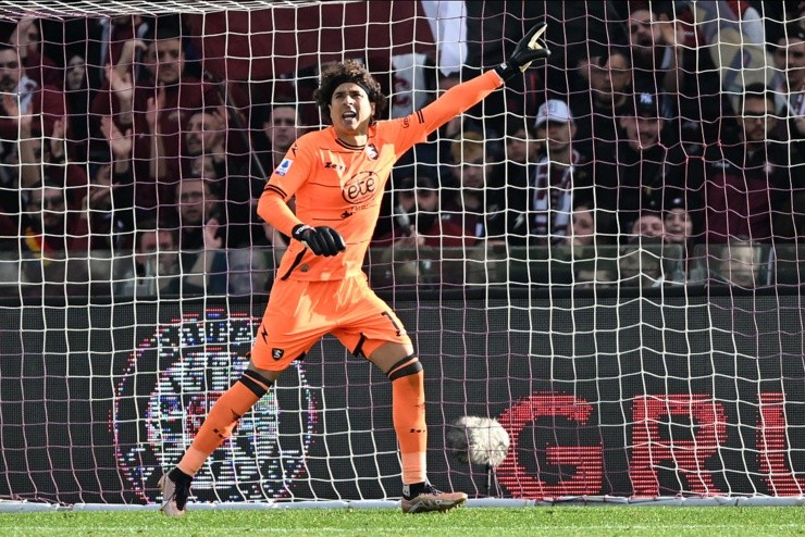 Ochoa se ha ganado la titularidad en Salernitana (Getty Images)