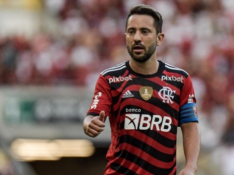 Torcida do Flamengo fica ‘pistola’ após atitude de reserva de Everton Ribeiro