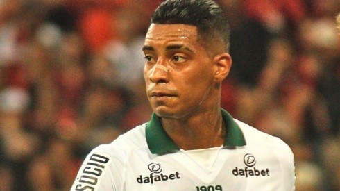 Gabriel Machado/AGIF - Alef Manga, jogador do Coritiba