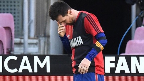 Lionel Messi mostró la camiseta de Newell's en el Barcelona vs. Osasuna para homenajear a Diego Maradona.