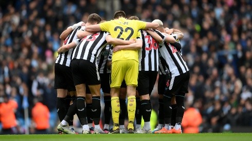 Newcastle en formación de equipo.