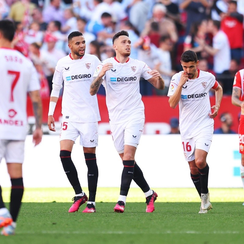 En el regreso de Tecatito Corona a la convocatoria, Sevilla consiguió una remontada vital ante Almería