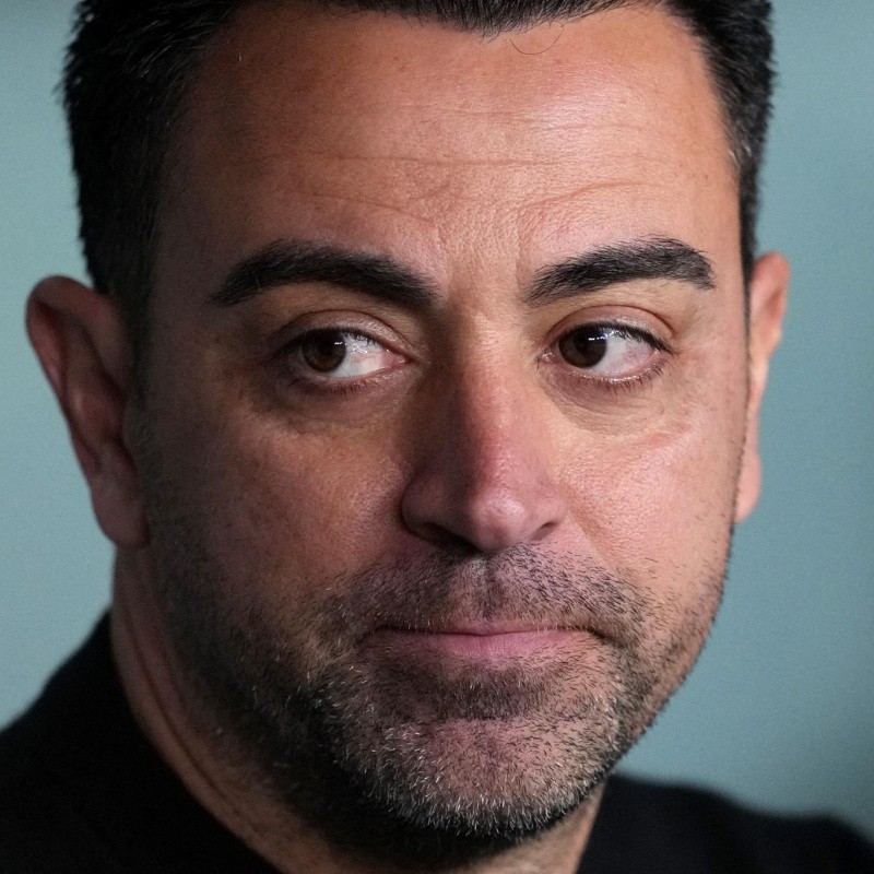 Xavi suelta a sus dirigidos