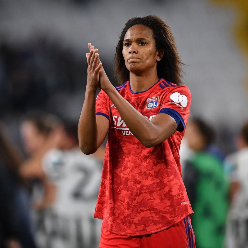 Tras el despido de la DT, la capitana francesa Wendie Renard quiere volver a la selección