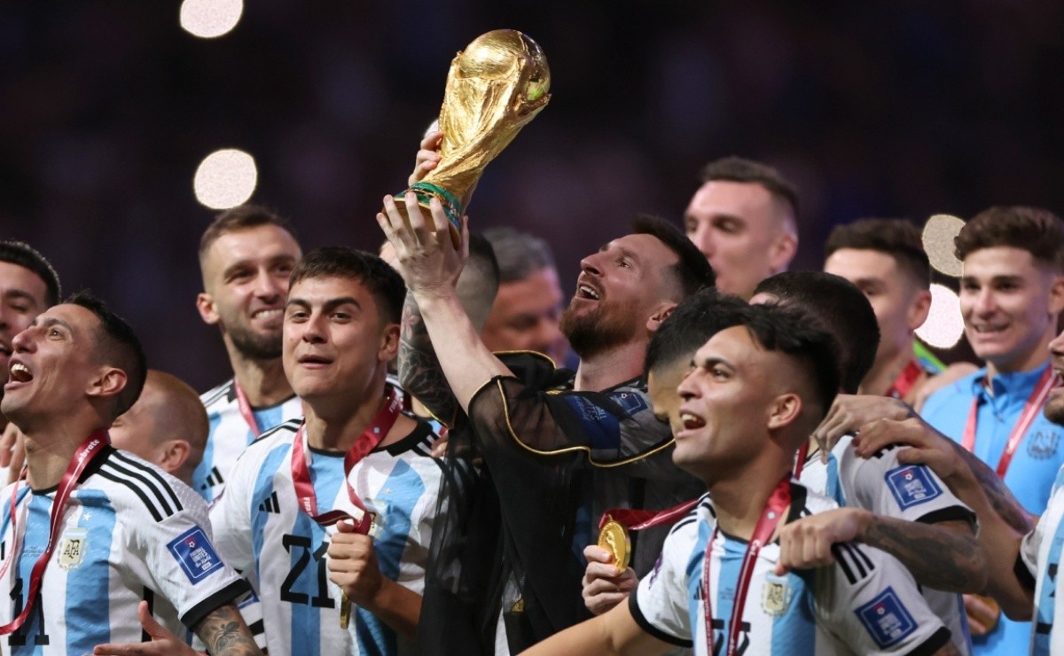 FIFA World Cup on X: The stage is set. We now know the final 32 teams that  are heading to #Qatar2022. 🤩 Who will lift the #FIFAWorldCup? 🏆   / X
