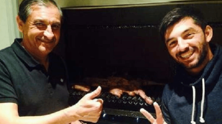 Michael Díaz junto a su papá Ramón.