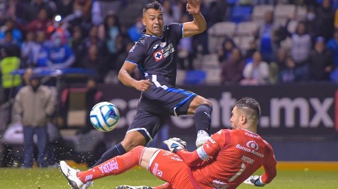 Iván Morales en una acción ante Puebla en el Clausura 2023.