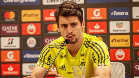 Photo: Alan Carvalho/AGIF - Rodrigo Caio is one of Flamengo's captains