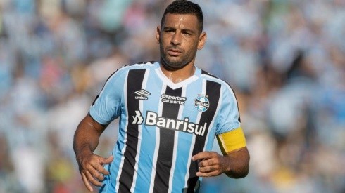 Foto: Lucas Uebel/Grêmio/Divulgação - Diego Souza: medalhão deve anunciar aposentadoria em breve