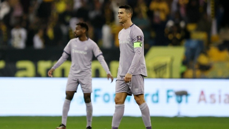 Cristiano Ronaldo con el equipo de las Estrellas de Arabia Saudita.