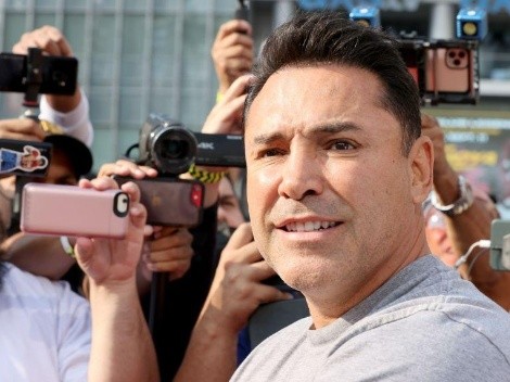 Óscar de la Hoya realiza una polémica declaración sobre Canelo Álvarez