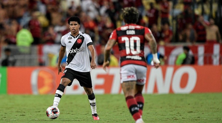 Foto: Thiago Ribeiro/AGIF - Jogo de ida terminou 3 a 2 para o Mais Querido.