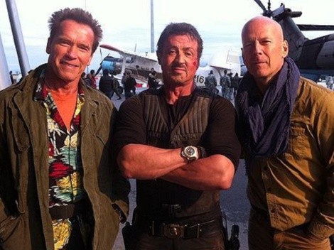 Schwarzenegger e Stallone ajudam Bruce Willis após diagnóstico de demência, aponta site